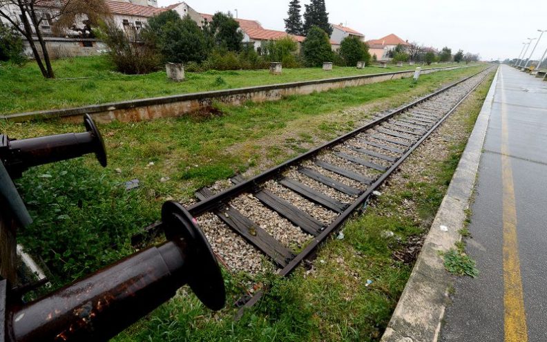 Djevojčica ozlijeđena u naletu teretnog vlaka