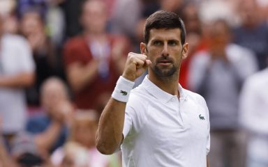 Borna Gojo poražen u prvom nastupu u glavnom ždrijebu Wimbledona, Đoković krenuo pobjedom