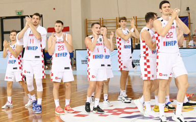 Hrvatski košarkaši u Opatiji slavili i protiv Luksemburga