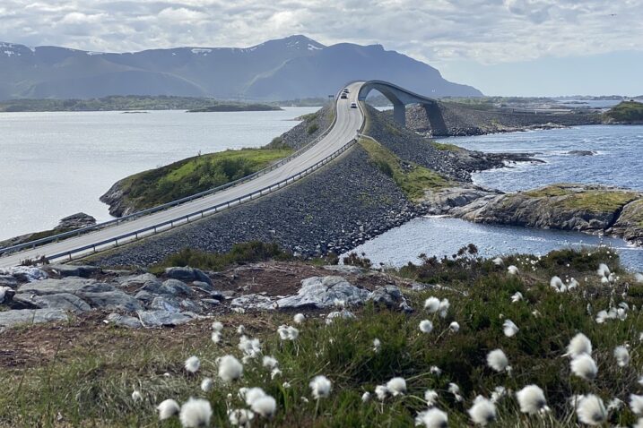 Atlantic Ocean Road: spektakularna panoramska cesta s mostovima koji gledaju na more