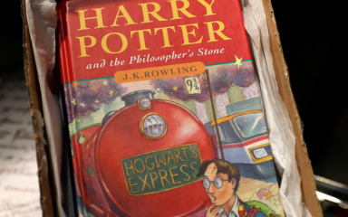 Rijedak primjerak knjige o Harryju Potteru prodan za više od 12 tisuća eura