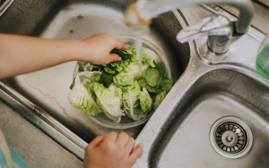Uz ovu metodu pranja zelene salate postići ćete hrskavost i puninu okusa