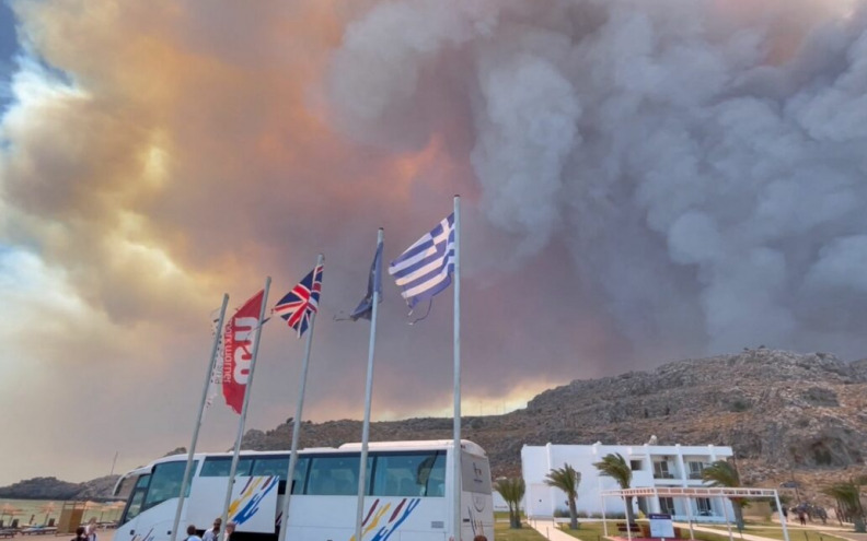 Šumski požari i dalje haraju Grčkom: Evakuacije blizu Atene