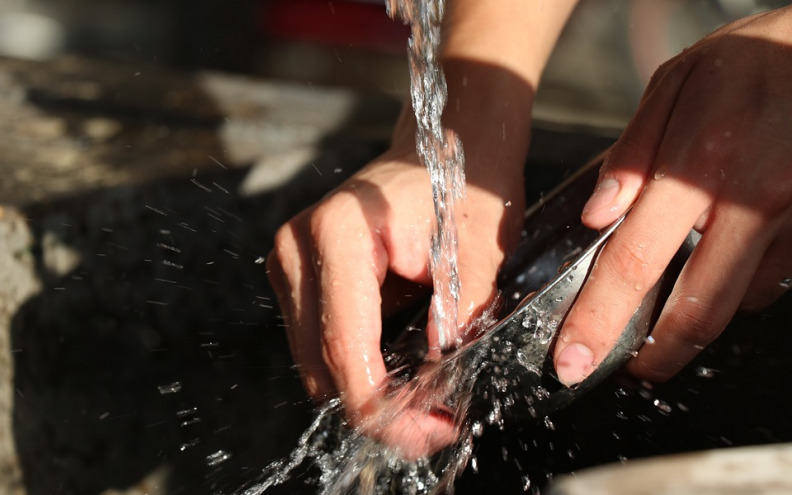 Čak 45 posto vode iz slavina kontaminirano je “vječnim zagađivačem”