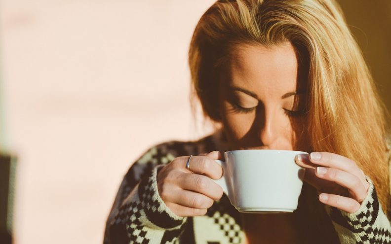 Pomaže li nam jutarnja kava da se razbudimo? Ili je to samo placebo efekt?