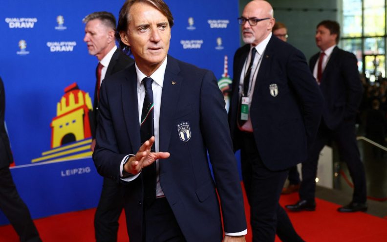 Roberto Mancini demantirao da je podnio ostavku zbog ponude iz Saudijske Arabije