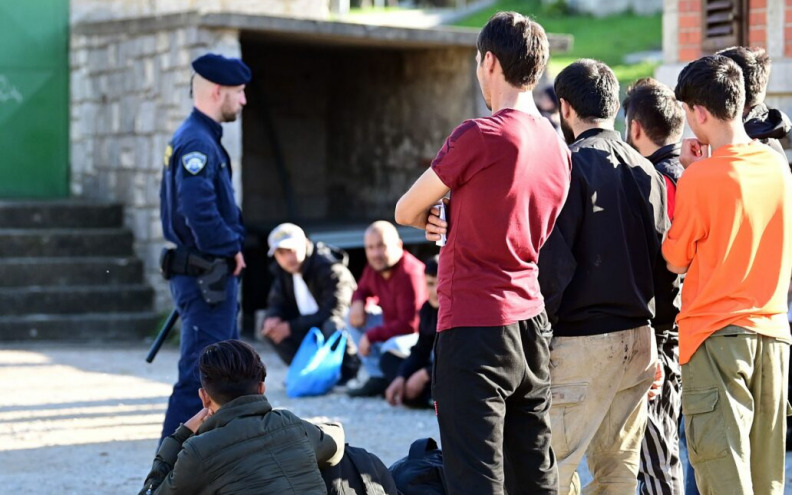 Migranti prijavili hrvatskoj policiji da su napadnuti na području BiH, presreli su ih u šumi i zatočili
