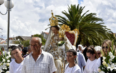 [FOTO] U Kukljici svečano proslavljen blagdan Gospe od Sniga