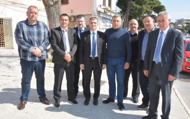 Ministar Marić obišao Baštijunski brig – buduće golf igralište