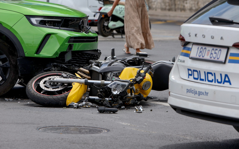 U prometnoj nesreći na Liburnskoj Francuz teško ozlijedio motociklista