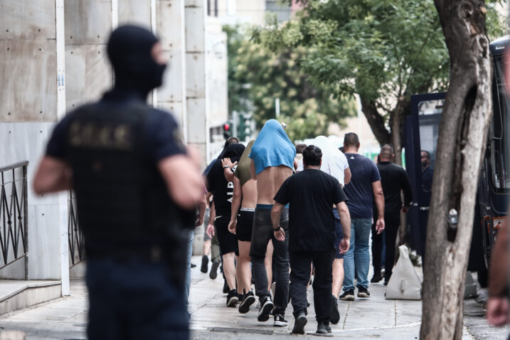 Prvi ispitani uhićenici bit će raspoređeni u 14 zatvora po Grčkoj
