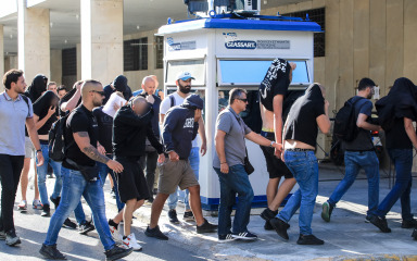 Grlić Radman: “90 posto uhićenih hrvatskih navijača u Grčkoj ima čist dosje”