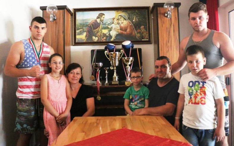 Mladi Tyson vratio se kući: I glavom ću boksati tata, ako ne može drukčije!