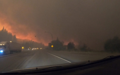 Golemi požari bjesne u Britanskoj Kolumbiji, sve više stanovnika sprema se za evakuaciju