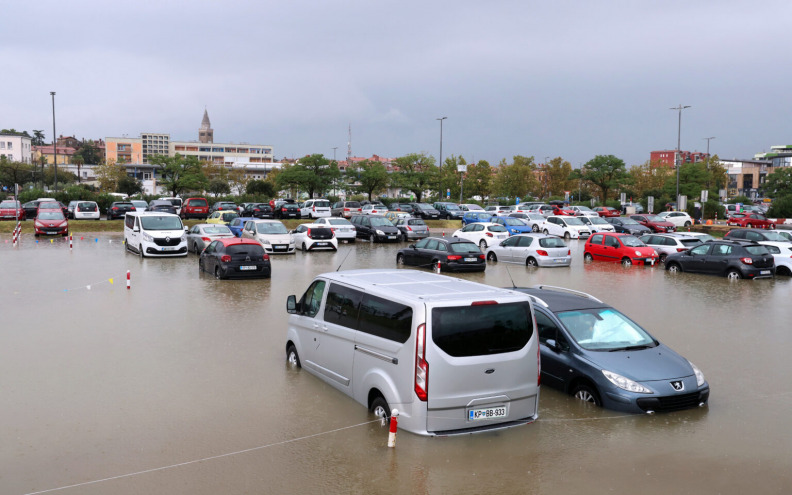 HV pomaže Sloveniji u uklanjanju posljedica olujnog nevremena