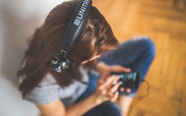 Nesvjesne reakcije našeg mozga na slušanje glazbe mogu “predvidjeti” njezin uspjeh
