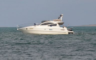 DRAMA ZBOG JAKOG NEVREMENA Evakuirano 11 osoba s jedrilice usred noći, a brodica izgubila oba sidra