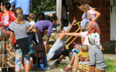 Netko strojevima porušio poplavljeno romsko naselje uz Dravu