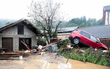 Najgore poplave u Sloveniji ubile šestero ljudi