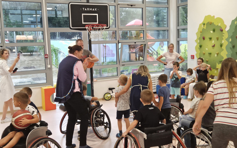 Djeca iz Latice učila igrati košarku u kolicima: ‘Svi su u vrtiću oduševljeni…’