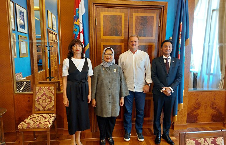 Veleposlanica Indonezije Suwartini Wirta posjetila gradonačelnika Branka Dukića