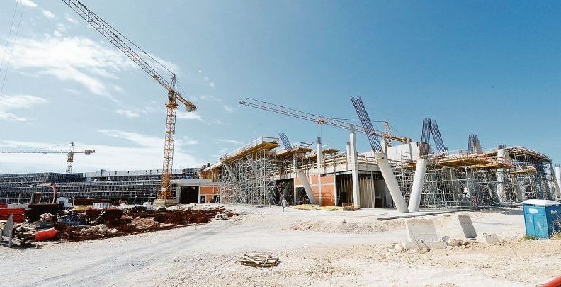 Bilaver: Gaženica će se razvijati kao putničko i teretno središte