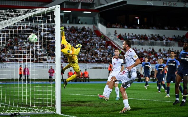 Čudo u Mostaru! Zrinjski gubio 3:0 na poluvremenu od AZ Alkmaara pa zabio četiri pogotka u nastavku