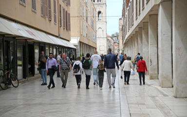 U kolovozu u Zadarskoj županiji tri tisuće zaposlenih više nego lani