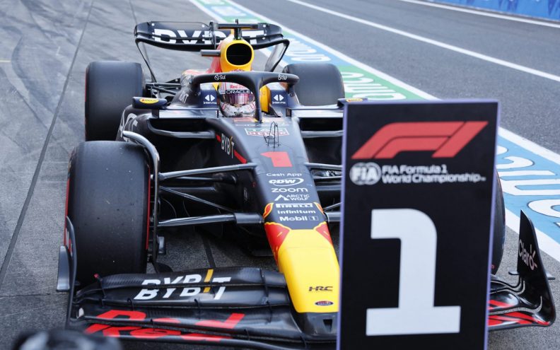Max Verstappen kreće s prve startne pozicije u utrku za Veliku nagradu Japana, ovo je deveti 