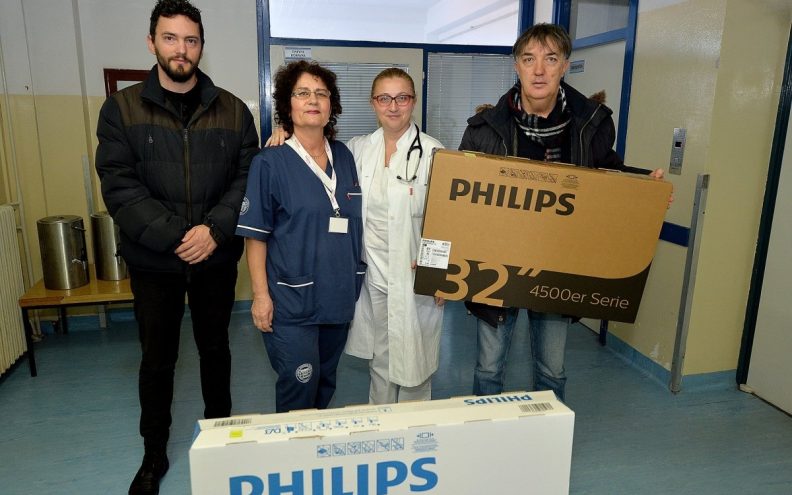 HULL donirao dva nova televizora Odjelu hematologije