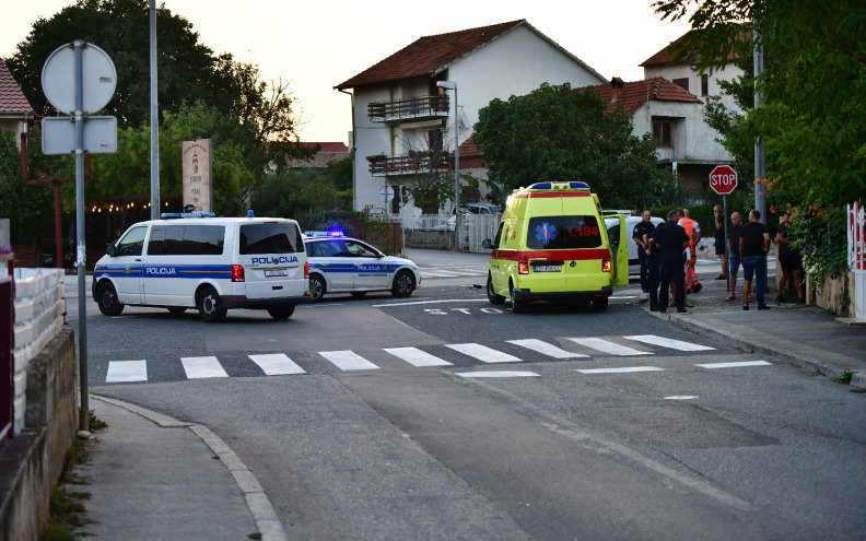 FOTO Jutros prometna nesreća na križanju ulica Put Kotlara, Franka Lisice i kneza Novaka Krbavskog