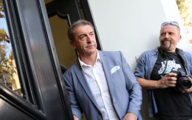 Milinović: ‘Stoji li ministarstvo iza tvrdnje da za preradu litija ne treba studija za okoliš?’