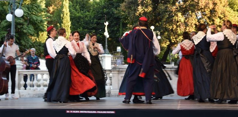 Održana Smotra  folklora Zadarske  županije