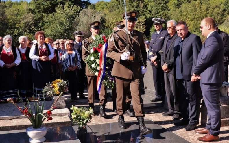 FOTOGALERIJA: Obilježena 27. obljetnica osnutka Otočkog bataljuna
