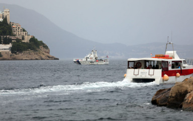 Utrka s vremenom kod Dubrovnika. Jutros nastavljena potraga za dvoje nestalih kajakaša