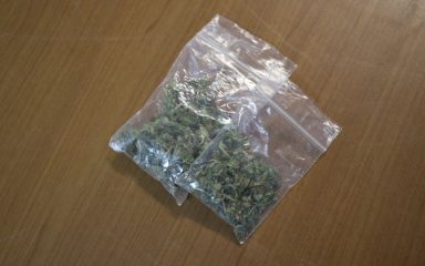 Pretragom doma u Zadru pronađeni kokain i marihuana