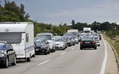 Gužve na cestama zbog radova