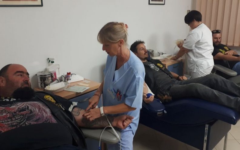 Beštije i prijatelji prikupili petnaestak doza dragocjene tekućine