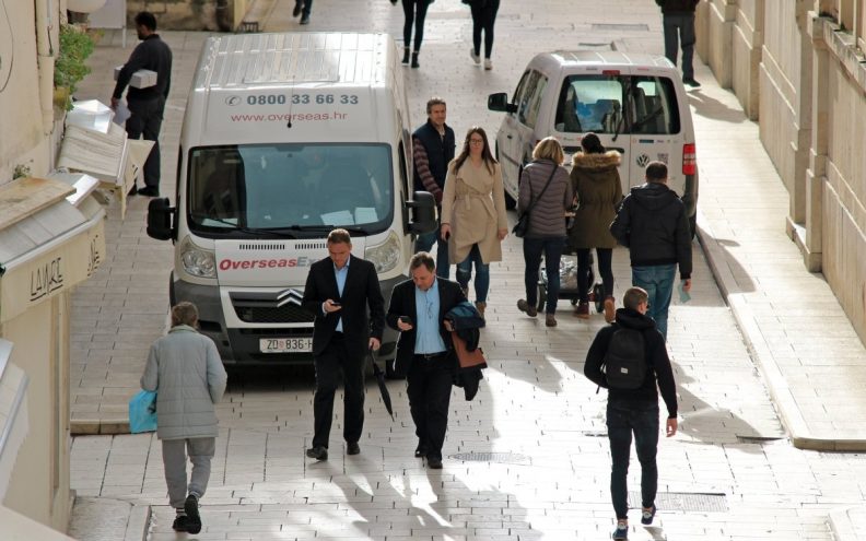 NOVE MJERE Grad će na ulaze na Poluotok postaviti fizičke barijere