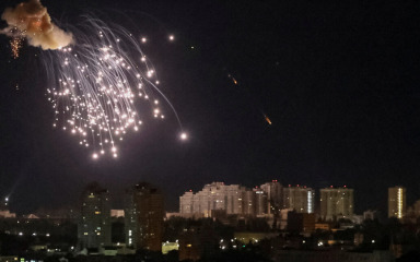 Eksplozije odjekuju glavnim gradom Ukrajine, a opet je napadnut i Krim