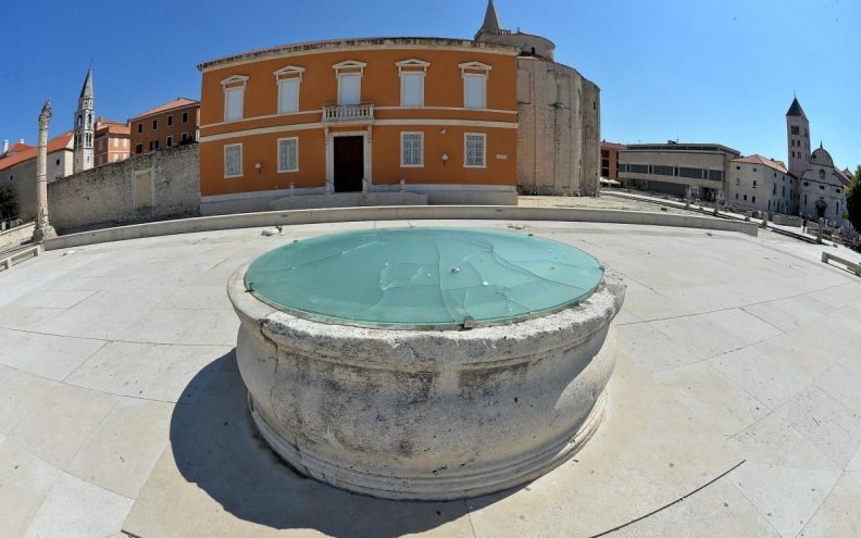 BUNARI PUNI POVIJESTI Zadar je oduvijek bio grad zdenaca i takav treba ostati!