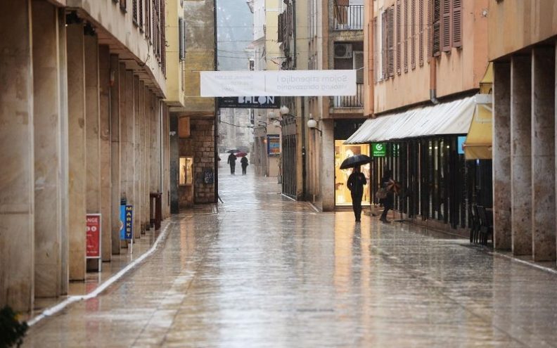 Danas kiša, lokalno obilnija na Jadranu