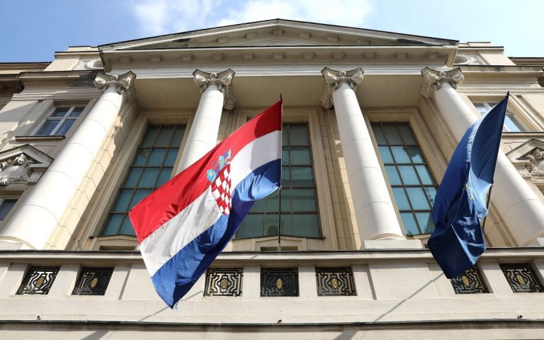 Od danas vrijede novi zakoni: Mijenjaju se pravila u zgradama, mirovine, zdravstvo...