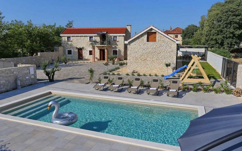 Obavezna registracija svake kuće za odmor, nema više Airbnba i Bookinga bez podataka o nekretnini