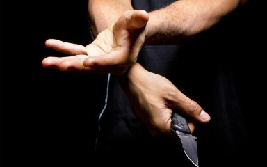 20-godišnjakinja uz prijetnju nožem opljačkala trgovinu na Poluotoku