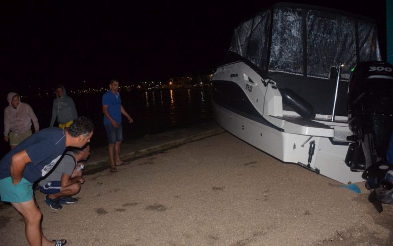 Poplava biblijskih razmjera nasukala brodove i obalom razmještala automobile