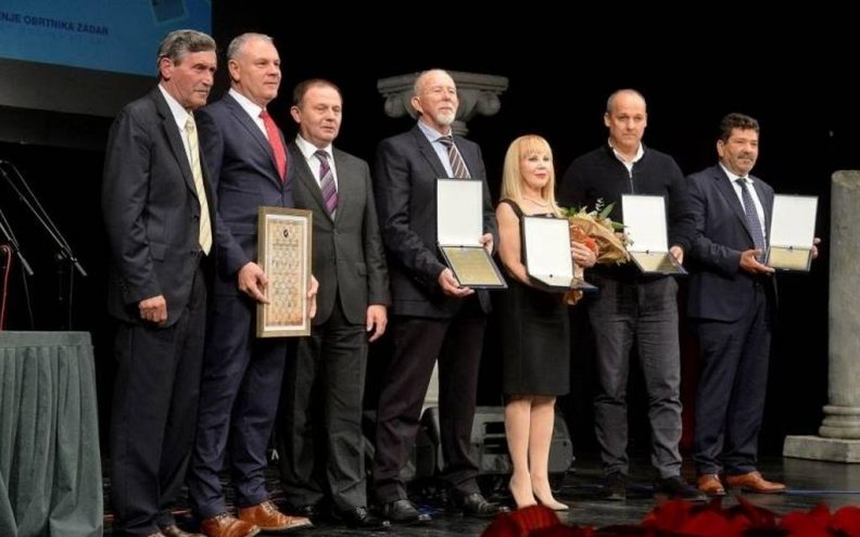 50 GODINA OSNUTKA UDRUŽENJA OBRTNIKA ZADAR Obrtništvo ima veliko značenje u gospodarstvu Zadarske županije