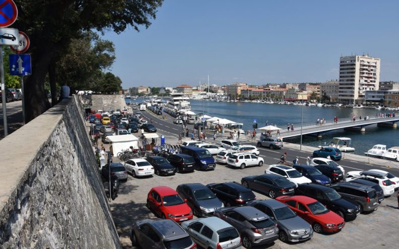 EU sud: Javni bilježnici u Hrvatskoj ne smiju ovršiti strane neplatiše parkinga