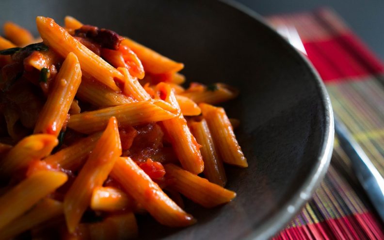 Pasta all'arrabbiata je poznato rimsko jelo i odličan klasik intenzivnog okusa