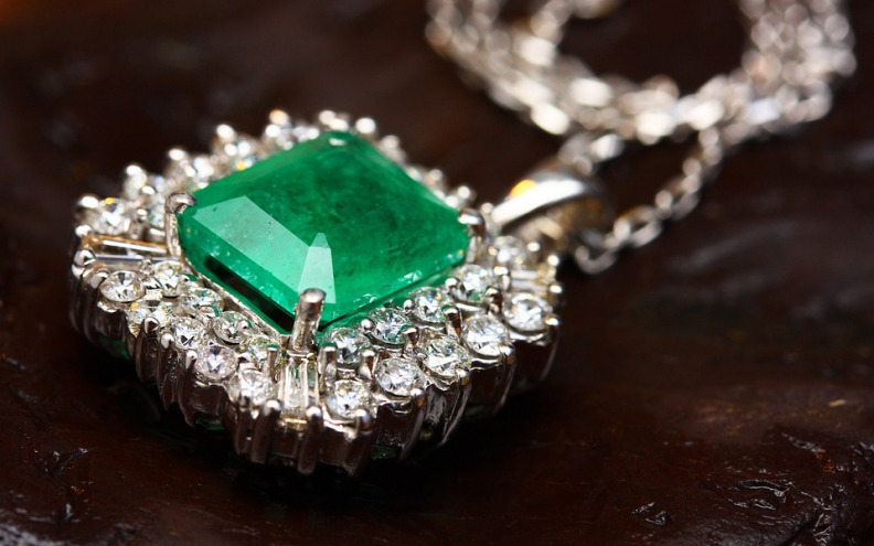 Smaragd je simbol obnove i mira, a ima i brojne blagodati na emocije